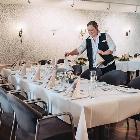 斯卡斯利恩酒店及宾馆 3* Kirkenær