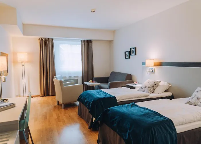 Skaslien & Hotell 3*
