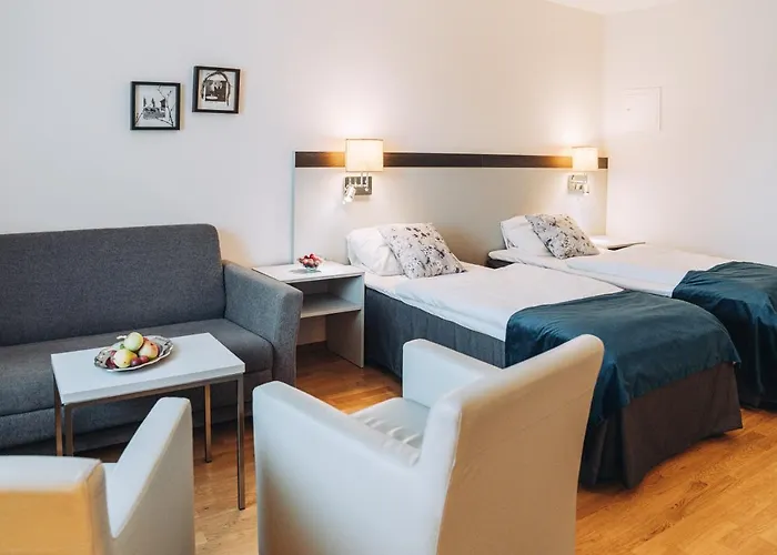 Skaslien & Hotell 3*