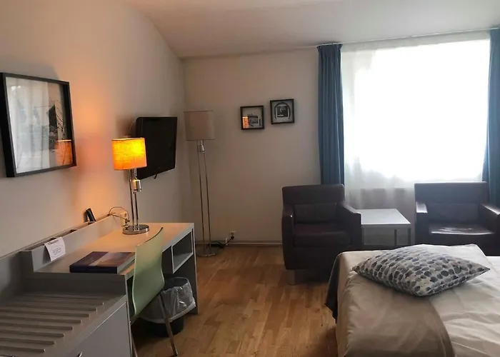 Hotell Skaslien & 3*