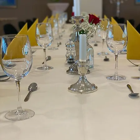 Skaslien & Hotel 3*