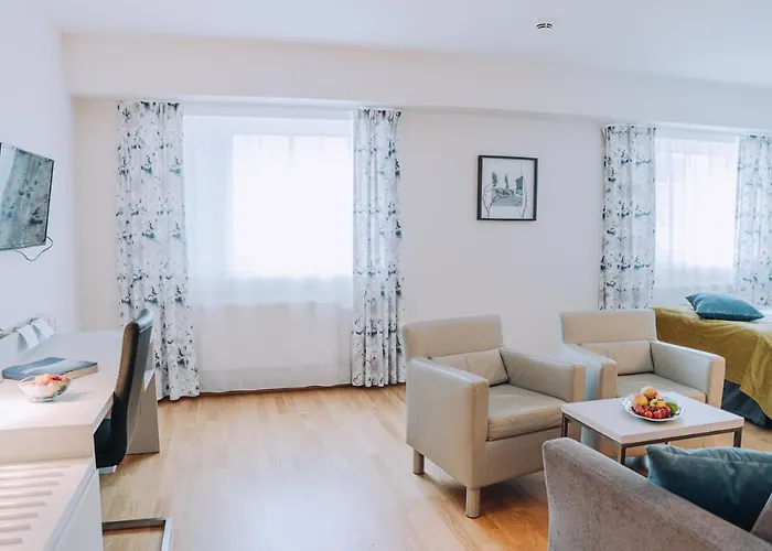 Skaslien & Ξενοδοχείο Kirkenær